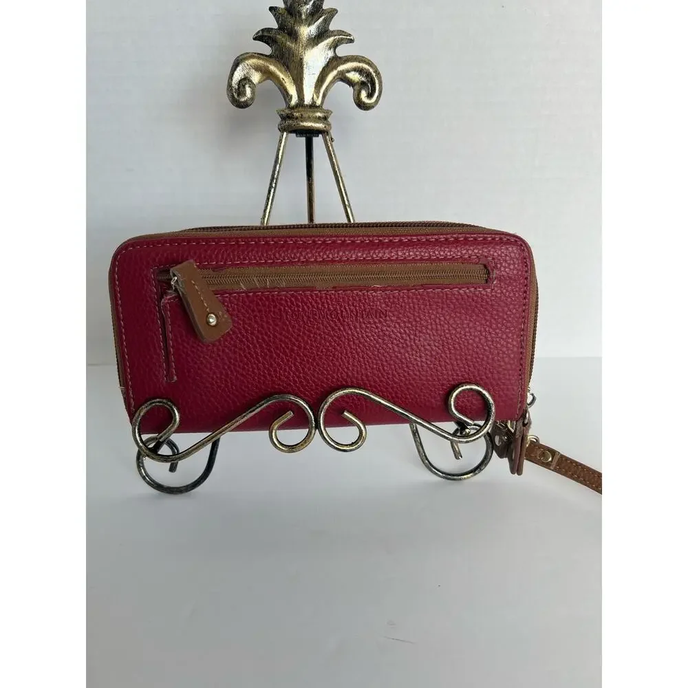Stone Mountain Women's Large‎ Cornwall Red Leather Wristlet Wallet